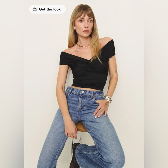 Reformation Tops - Reformation Ezlynn Knit Top